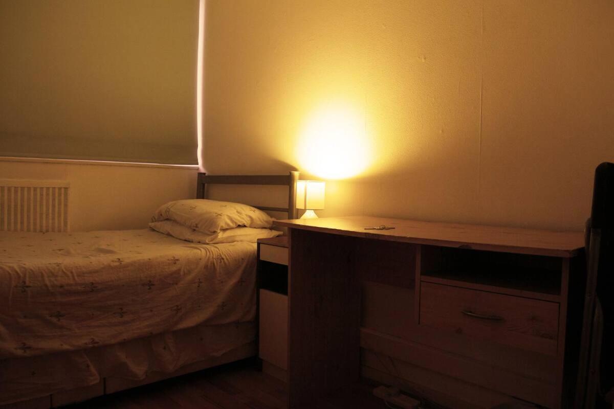Double Room In Private Apartment Λονδίνο Εξωτερικό φωτογραφία